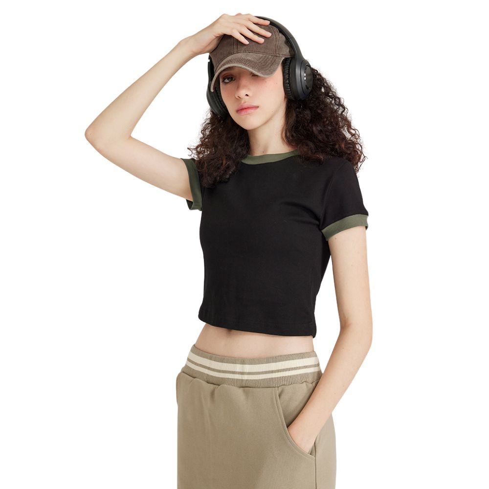 Crew Neck Contrast Colors Crop Top-INNBLAC Fashion Apparel